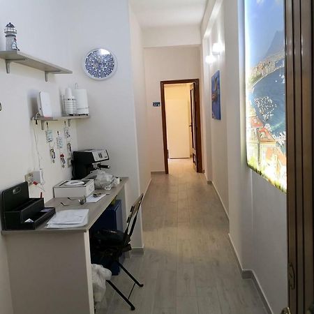 Fenesta Vascia Bed & Breakfast Napoli Dış mekan fotoğraf