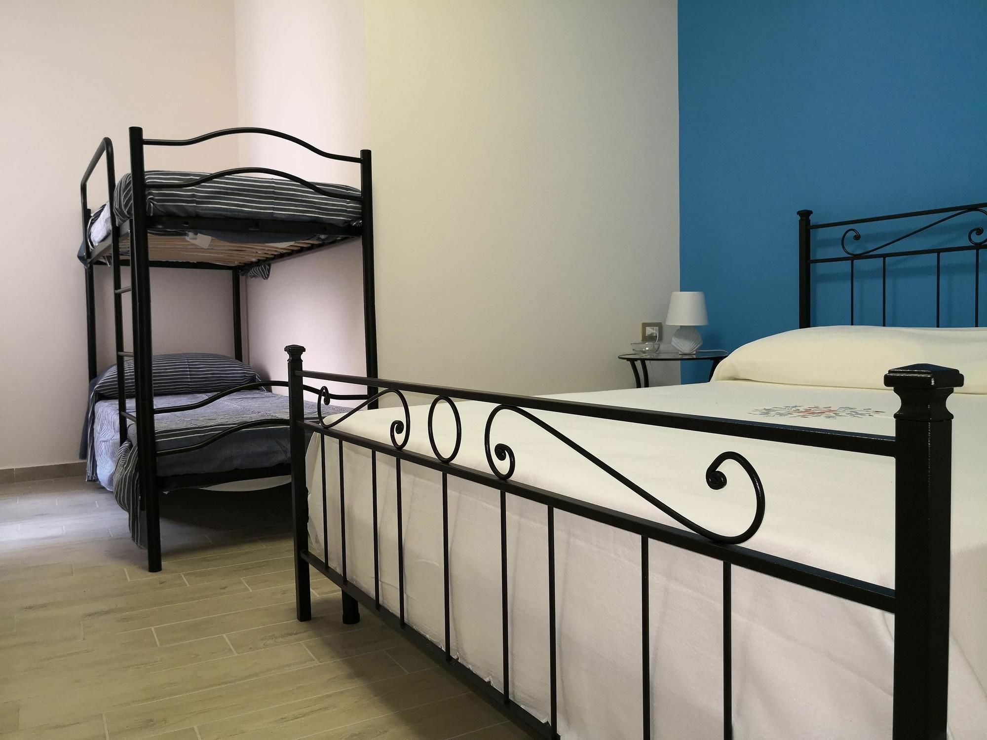 Fenesta Vascia Bed & Breakfast Napoli Dış mekan fotoğraf