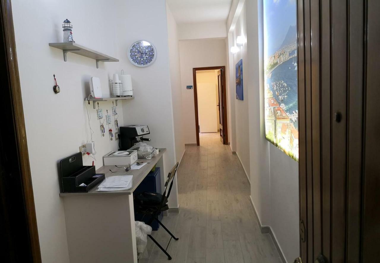 Fenesta Vascia Bed & Breakfast Napoli Dış mekan fotoğraf