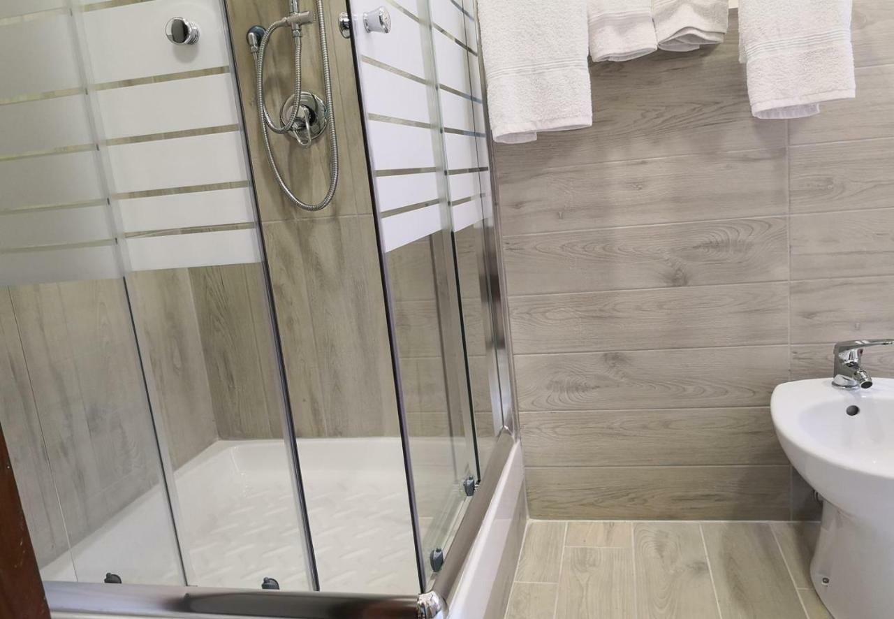 Fenesta Vascia Bed & Breakfast Napoli Dış mekan fotoğraf