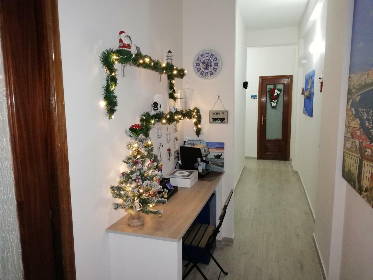 Fenesta Vascia Bed & Breakfast Napoli Dış mekan fotoğraf