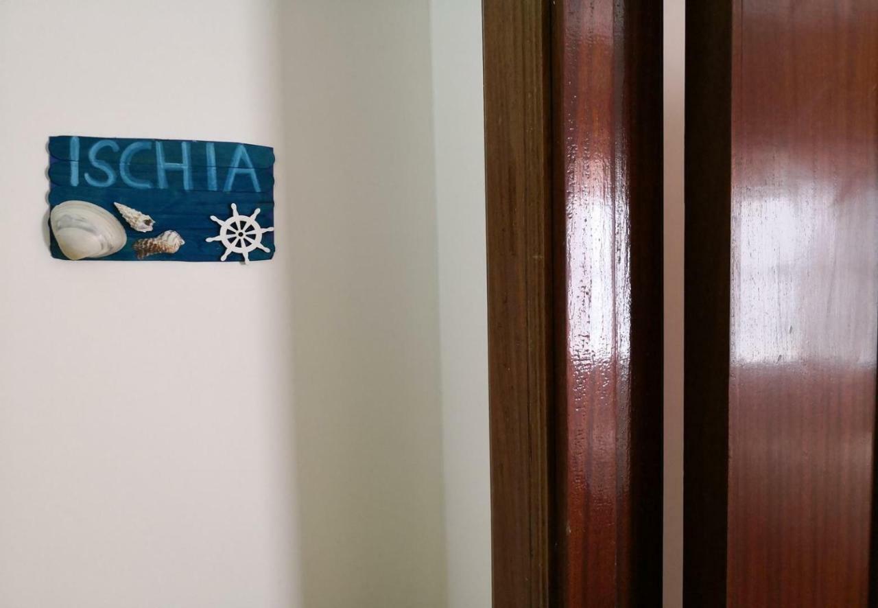 Fenesta Vascia Bed & Breakfast Napoli Dış mekan fotoğraf