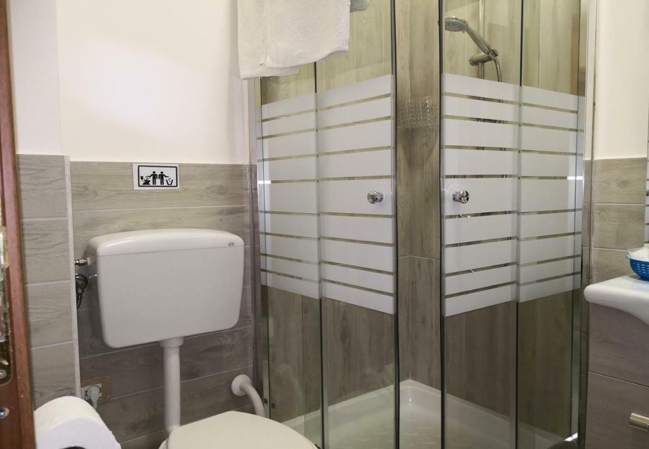Fenesta Vascia Bed & Breakfast Napoli Dış mekan fotoğraf